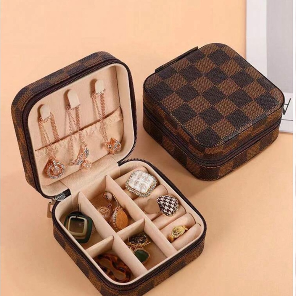 Checkered brown mini travel jewelry box